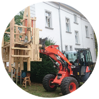 Wenn es um sämtliche Arbeiten rund um Baggerarbeiten, Pflasterarbeiten und Zaunbau geht, dann kontaktieren Sie Bartecki Bau in Leipzig.